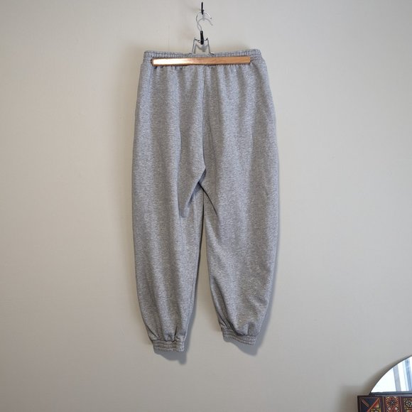 H&M Oversized Grey Sweatpants - Picture 4 of 5